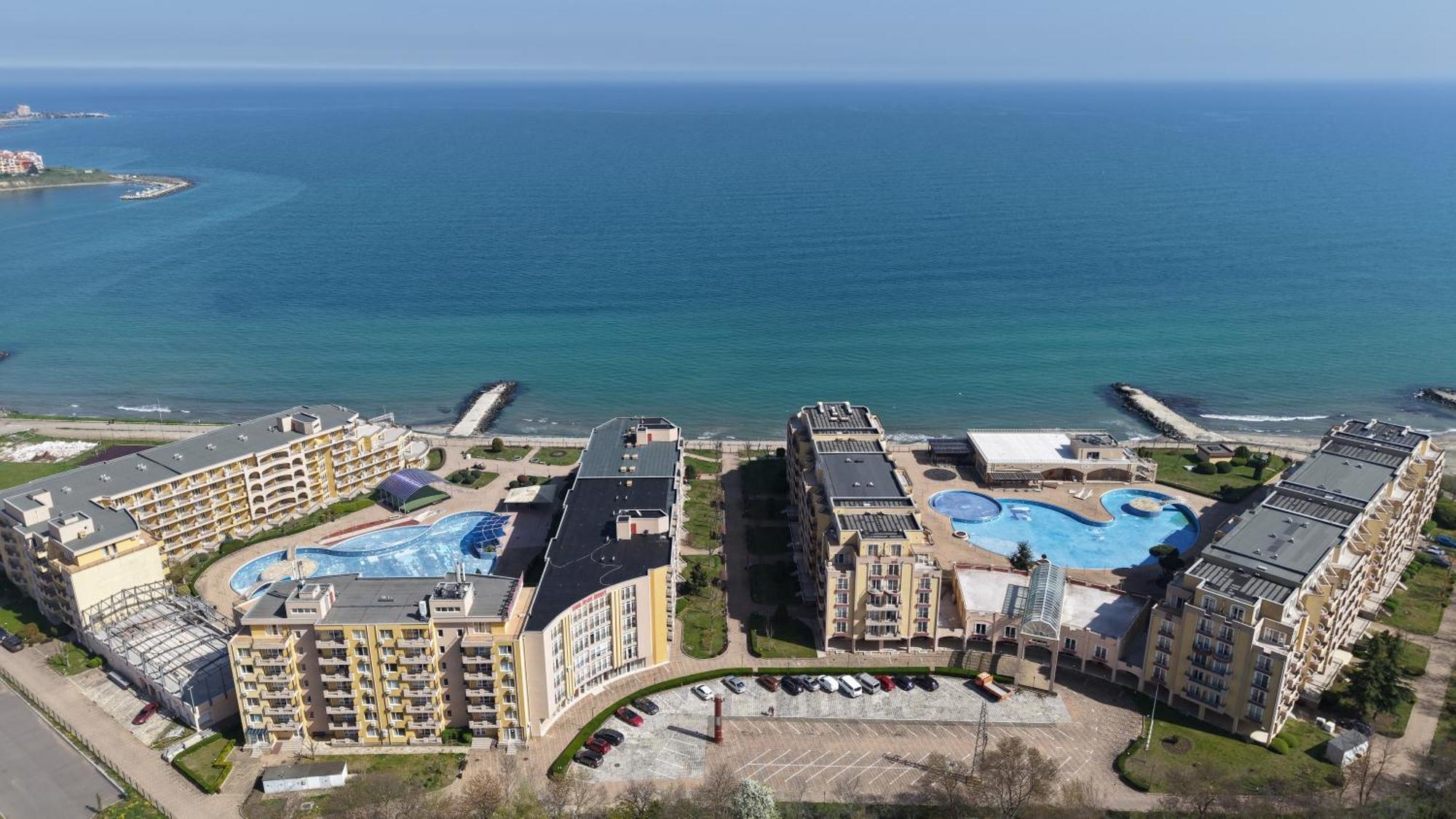 Dl Apartments Aheloy Exterior foto